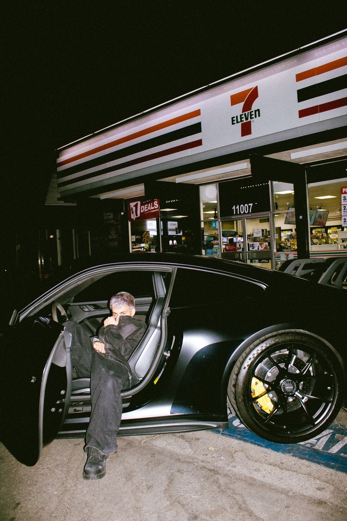 911